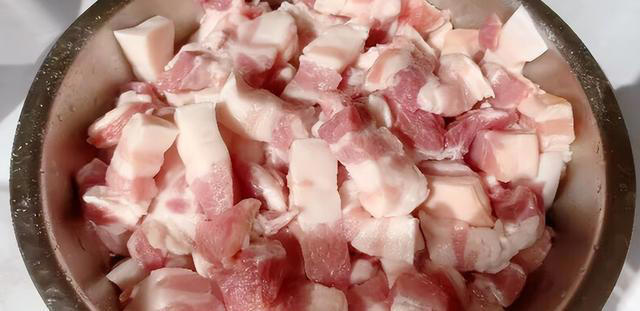 不论炖什么肉，都记得加这2种料，肉烂又入味，鲜香美味口感好！